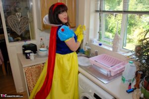 Snow White Her Yellow Marigolds Pt2