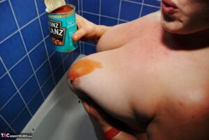 Messy Beans Tomato Sauce Pt1